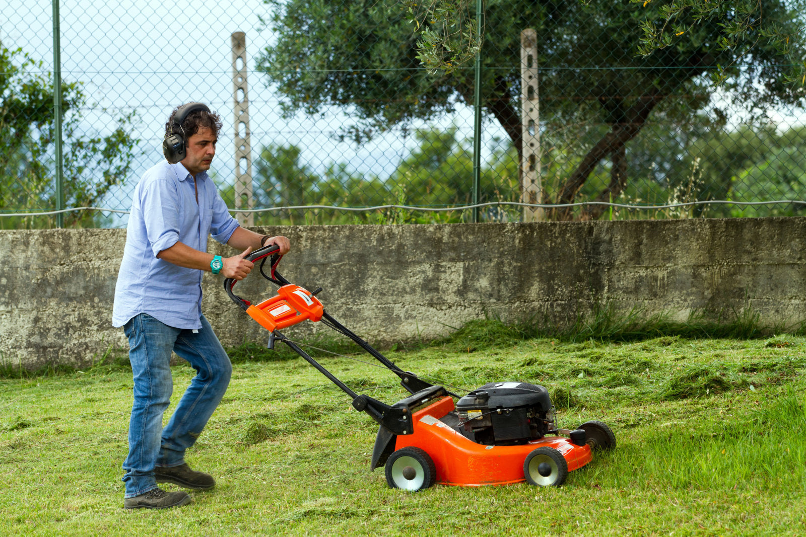 Protect Your Hearing While Mowing: Invest in Quality Noise-Cancelling Bluetooth Earmuffs
